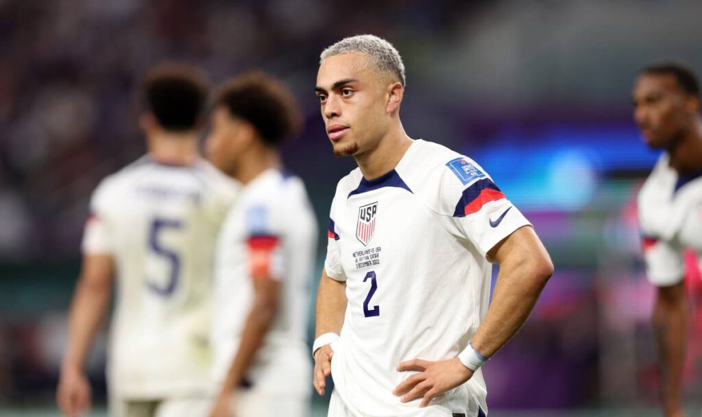 Sergiño Dest, without offers: The umpteenth problem for Barça for the summer
