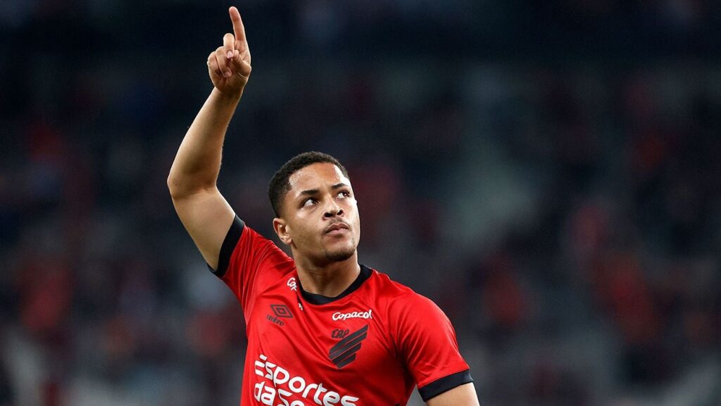 Vitor Roque continues to ‘fall in love with Barça based on goals