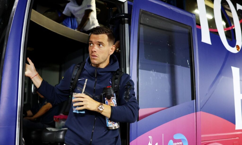 FC Barcelona does not forget Lo Celso!