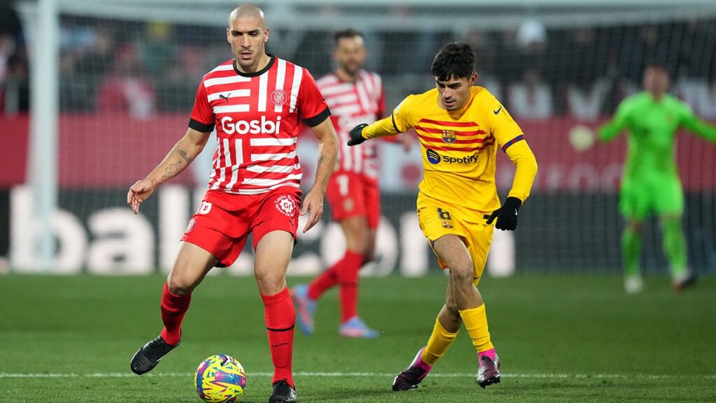 Xavi is clear: Oriol Romeu has what it takes to replace Busquets