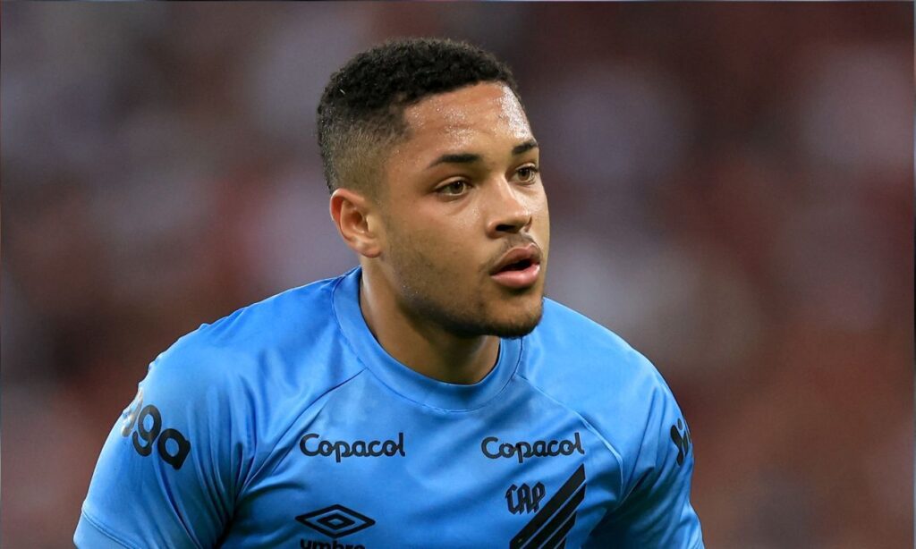 Operation closed: Vitor Roque has already signed his contract with FC Barcelona!