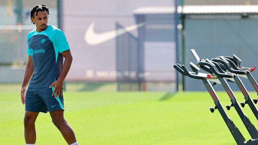 Surprise in the XI? Xavi could give rest to Koundé in the debut in Champions