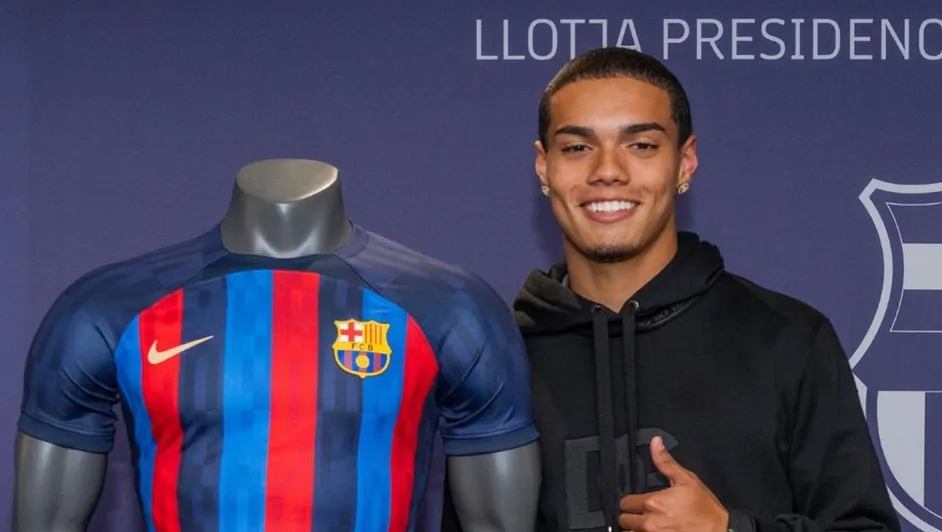 Ronaldinho’s son has not just shone at Barça