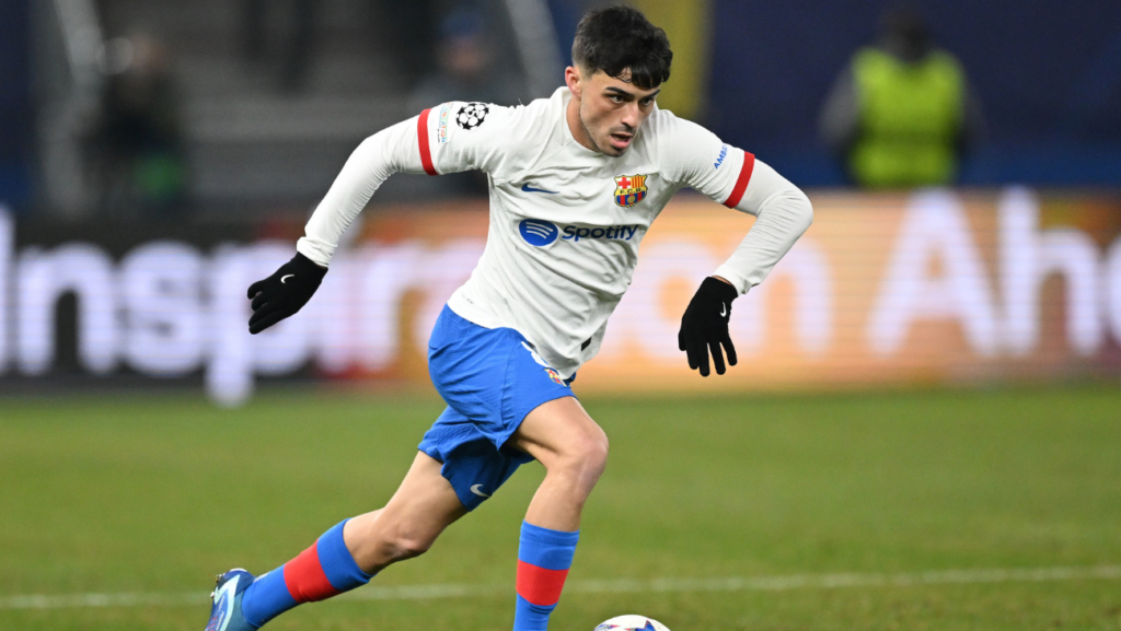 Pedri ‘signing’ for Xavi’s XI ahead of the match against Alavés