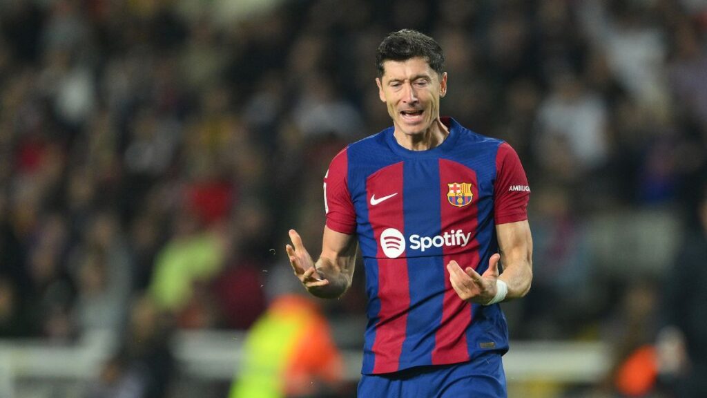 Lewandowski was reborn as the Phoenix when Barça needed him most