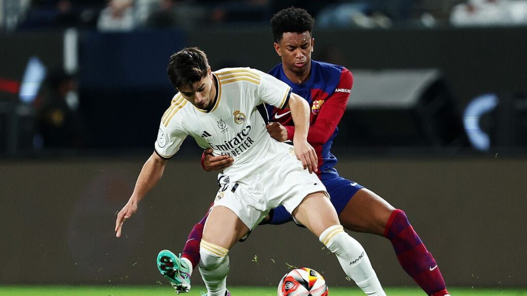 Alejandro Balde, ‘powerless’ as Barça’s ‘winger’ in the Clásico