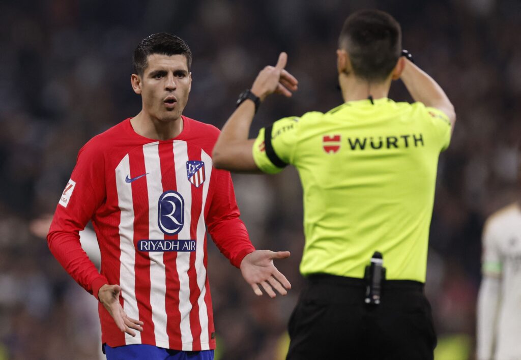 Another ‘theft’? Controversial goal disallowed against Atlético due to Saúl’s positional offside