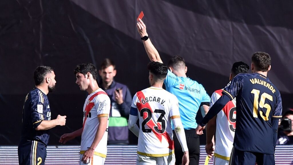 Aggression and to the ‘street’! Carvajal was sent off in the break