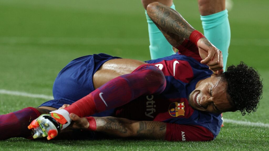 The endless drama! Raphinha injured his ankle against Mallorca when he was at his best