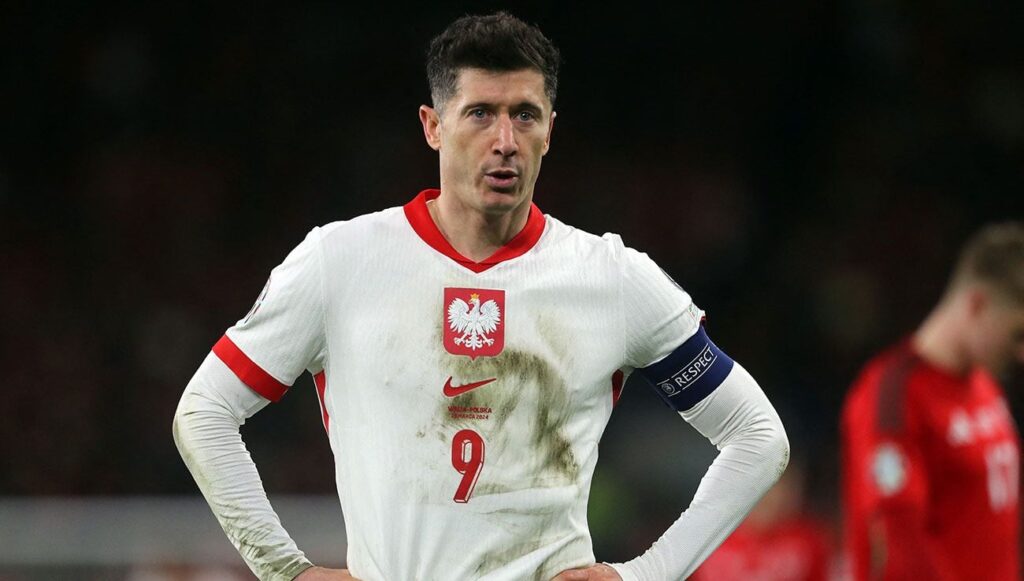 Rest against Las Palmas? Lewandowski ended up ‘touched’ in the thigh with Poland