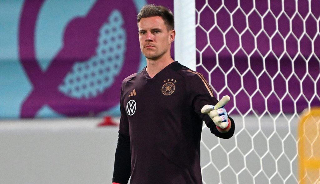 Marc-André ter Stegen will continue under the shadow of Manuel Neuer