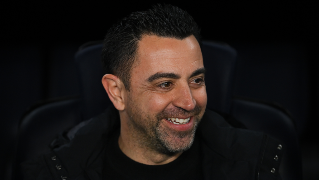 Xavi’s ‘wink’ in the form of a smile to Pepelu, one of the ‘covered’ ones for the Barça pivot