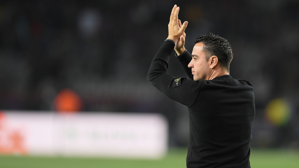 The ‘KO’ in the Champions makes it more difficult for Xavi to change his mind despite Laporta