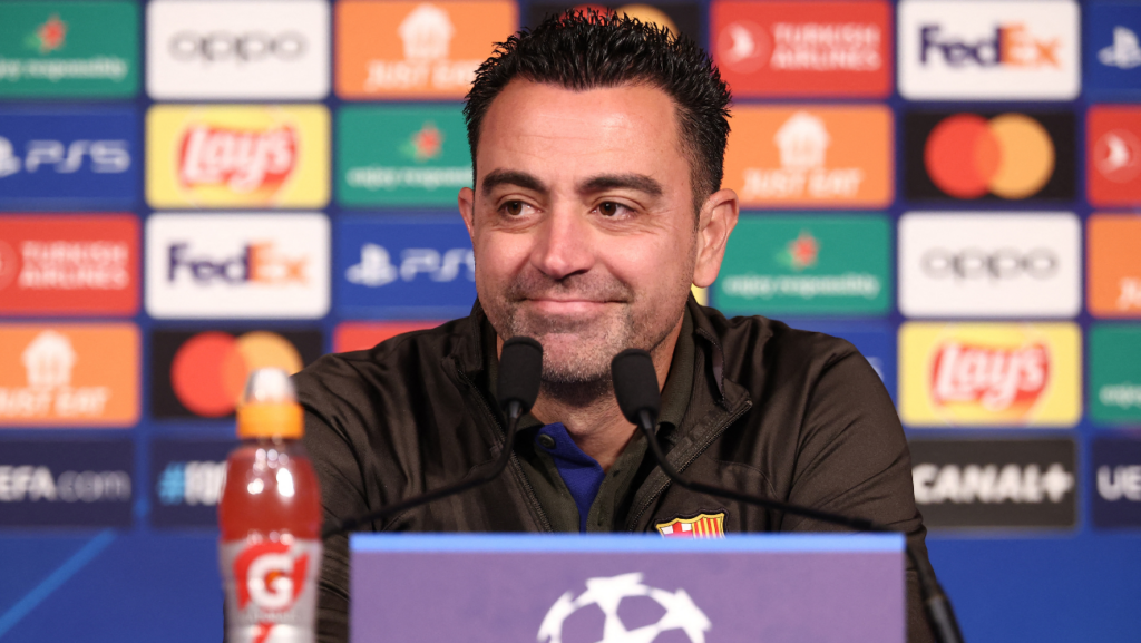 Xavi ‘passes’ from Luis Enrique’s ‘suit’ and boasts of his Barça DNA