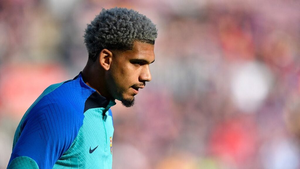 Concern at Barça with Ronald Araújo who is still not training
