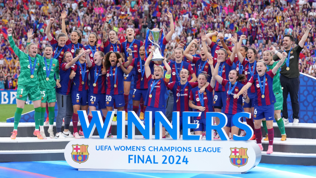 The big gesture of Joan Laporta with the players of the Barça Femení for winning the Champions