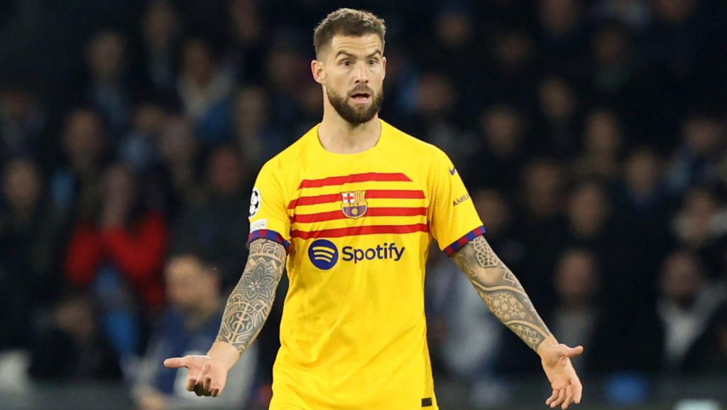 The goodbye of Xavi Hernández could cause the departure of Iñigo Martínez from Barça