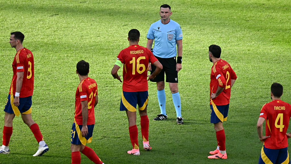 Zero tolerance! The CTA will punish any player who protests to the referee except the captain