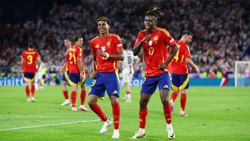Spain comes back, likes itself, scores and confirms its candidacy for the Euro