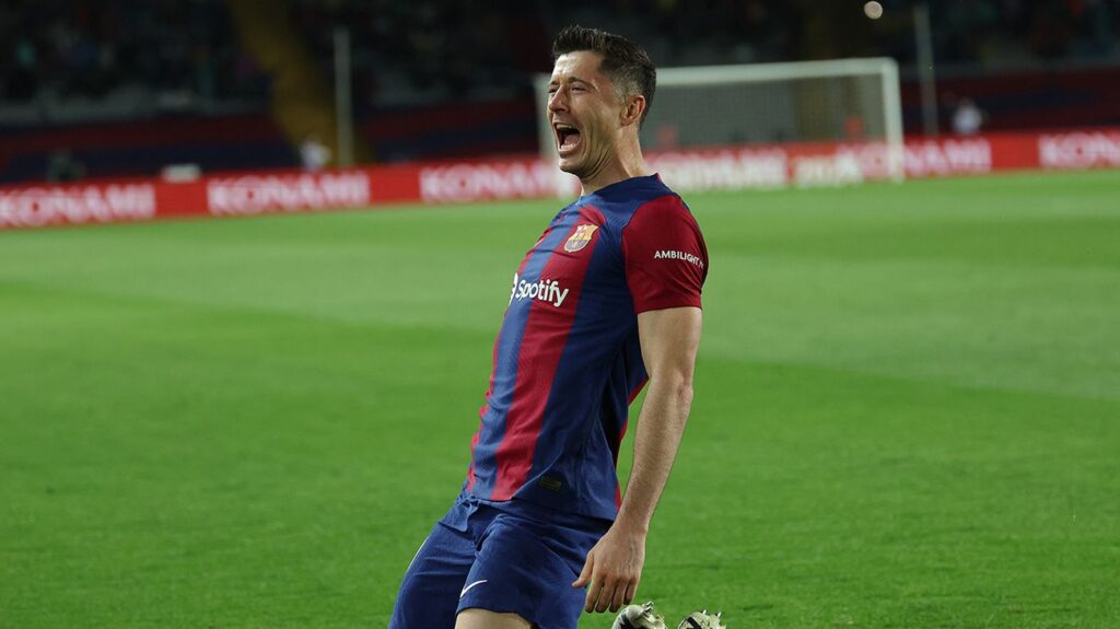 Mourinho does not give up and insists on the signing of Lewandowski for his Fenerbahçe