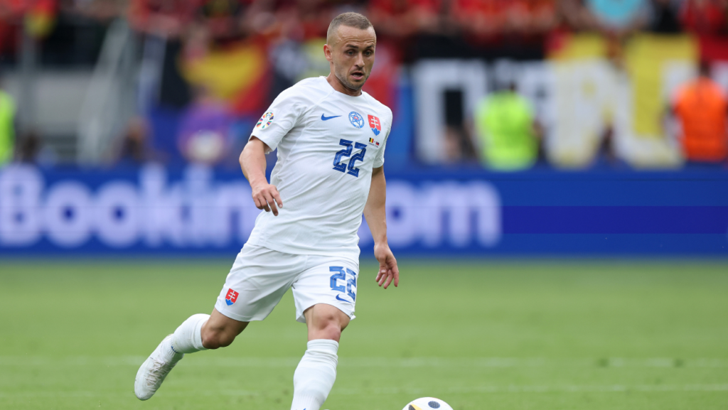 The explosion at the Euro Cup by Lobotka, one of the means that Xavi requested for FC Barcelona