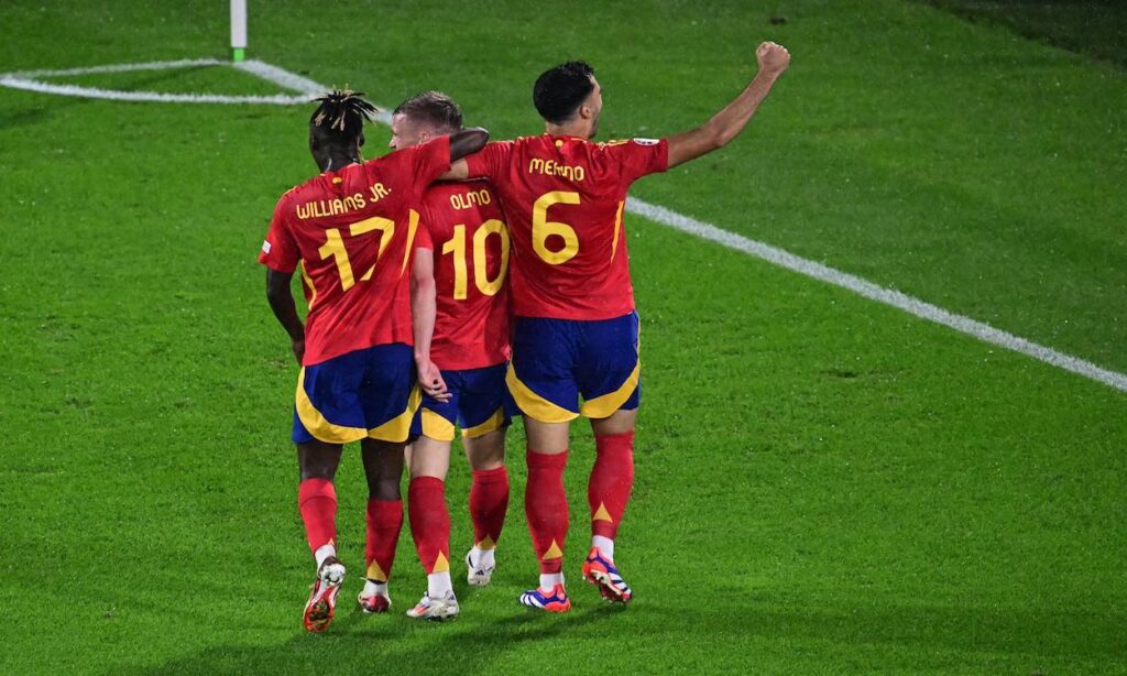 If FC Barcelona closes these 3 signings it will once again be one of the best teams in the world