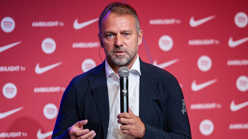 Flick’s casting call to find Barça’s new defensive midfielder