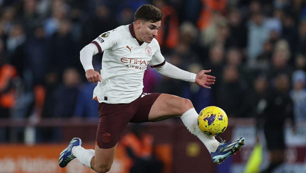 Julián Álvarez does not want to wait and makes his possible arrival at FC Barcelona even more diffic