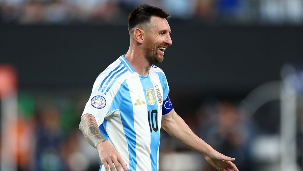 Messi makes his debut in this Copa América and reaches a legendary scoring mark in the tournament