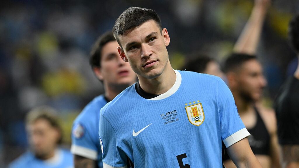 Manuel Ugarte could be the surprise of FC Barcelona for the midfield