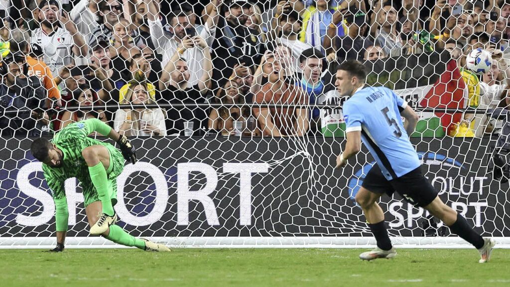 To ‘semies’! Uruguay shows character and beats Brazil in the penalty shootout