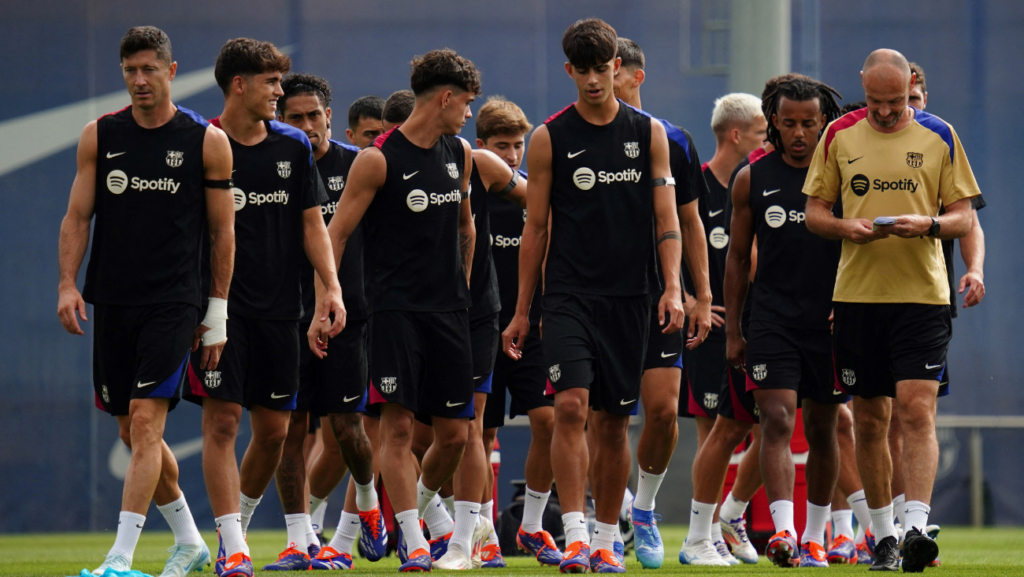 Hansi Flick’s call for the Valencia vs FC Barcelona match – LaLiga 2024-2025