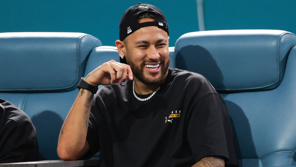 Neymar speaks out about his supposed intention to return to FC Barcelona