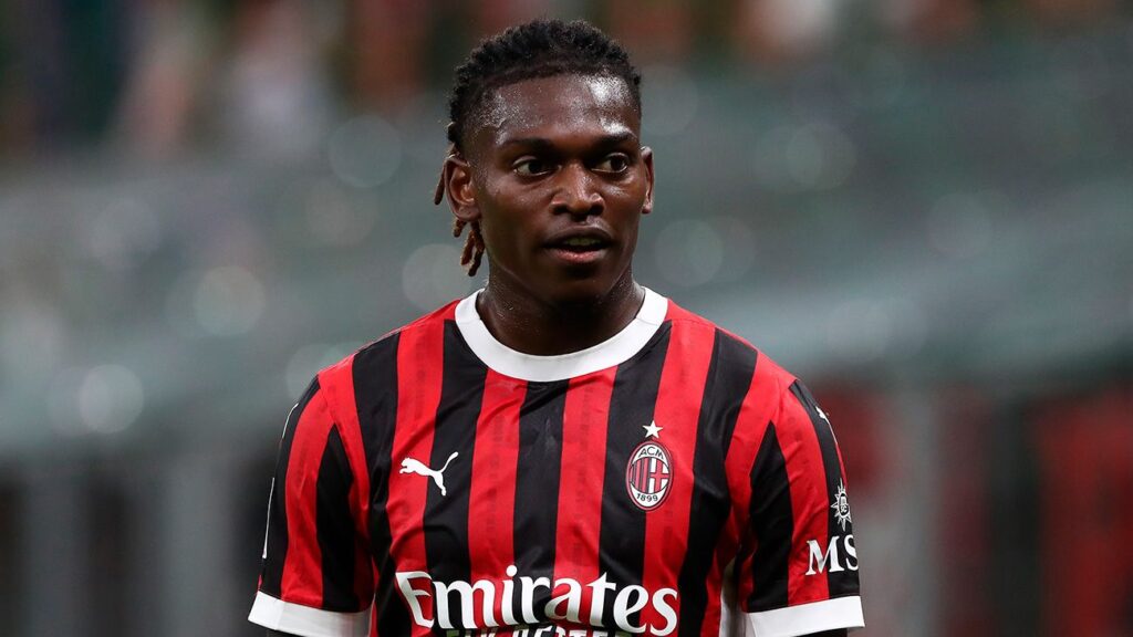 Impossible signing? Milan officially clarifies its position on Leao’s arrival at Barça