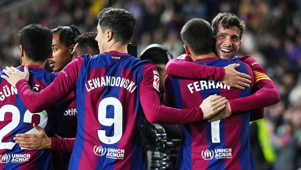 Most notable absentees and present at the farewell of the former captain of FC Barcelona