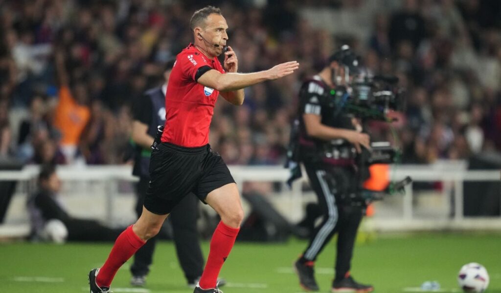 Incredible! Barça have conceded more penalties in the last 15 games than in the previous 77