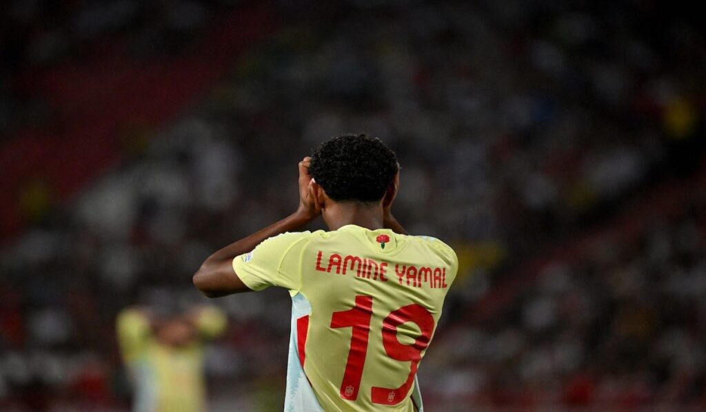 POLL: Should Lamine Yamal rest against Girona?
