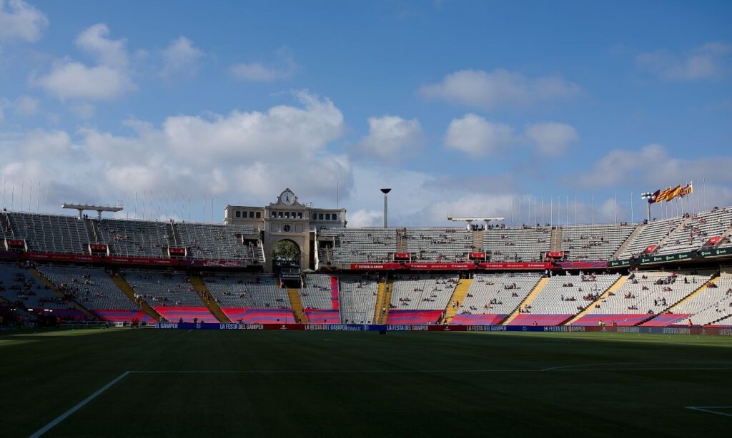 The sale of season tickets for Montjuïc is a major headache for FC Barcelona