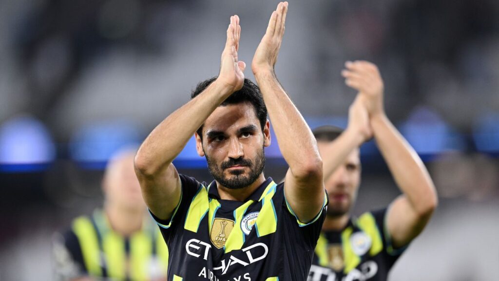 Gündogan’s crack against two FC Barcelona players