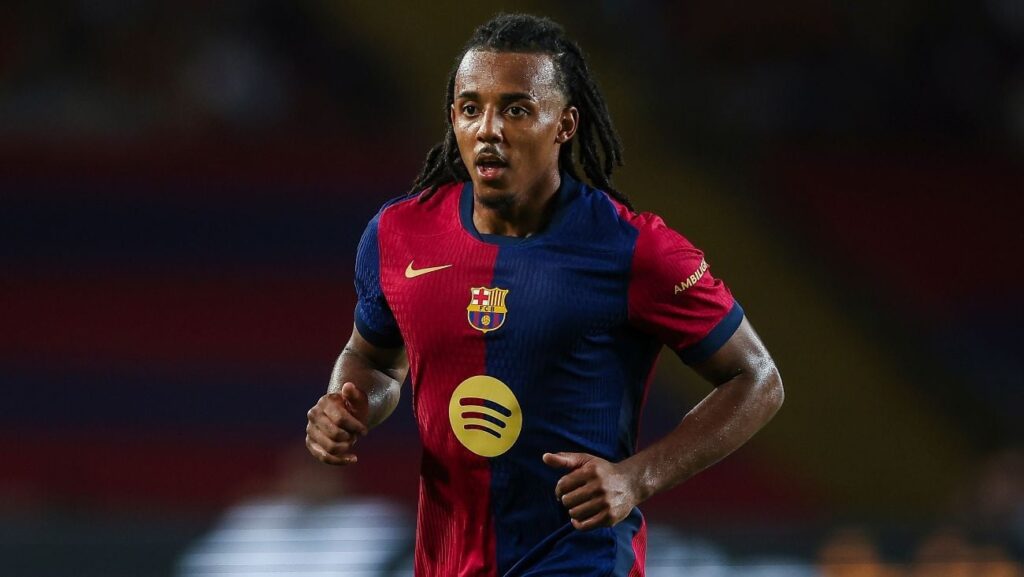 Pay attention, Barça! The relentless pace of games that Jules Koundé is having this season