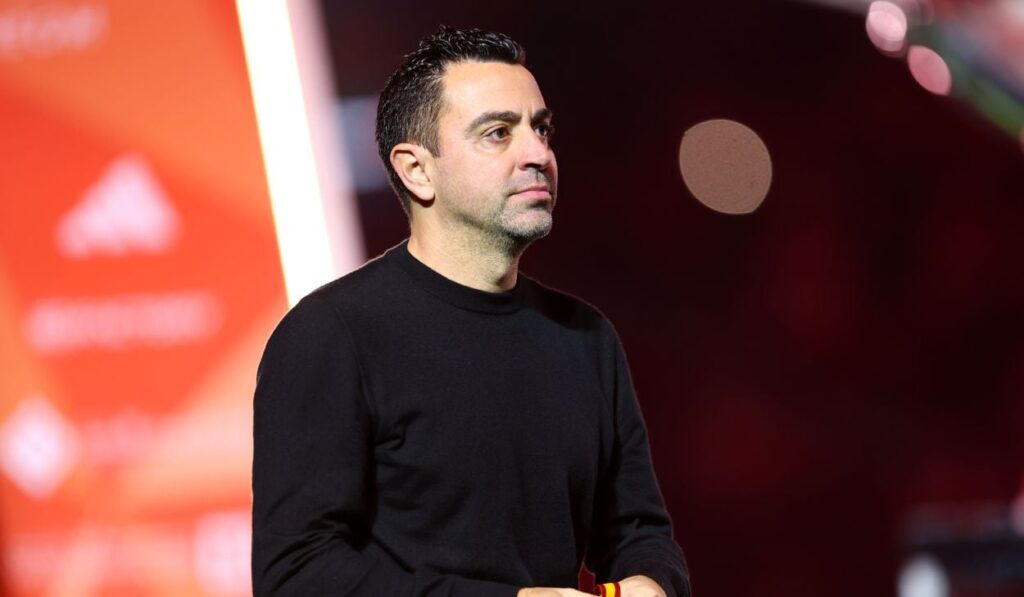 BOMBSHELL: Manchester United have reportedly met with Xavi to replace Ten Hag!