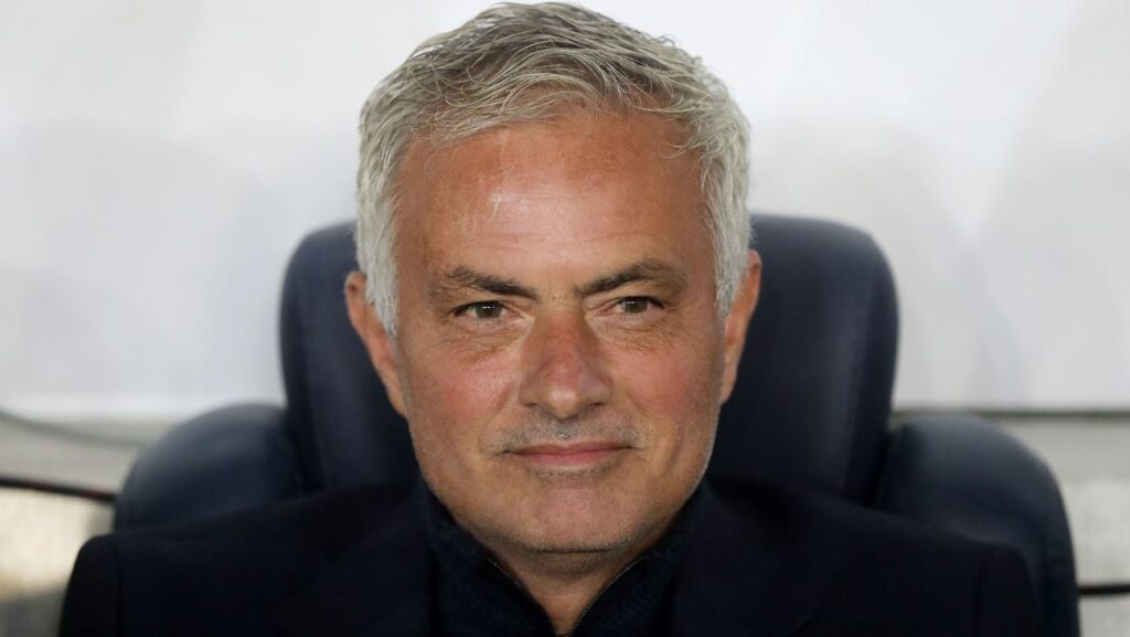 José Mourinho clarifies whether or not he sees Cristiano signing for Fenerbahçe