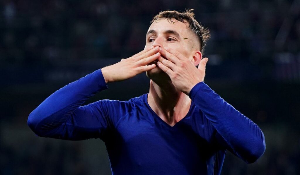 Barça outlines plan to ‘protect’ Marc Casadó from ‘threat’ of Premier League