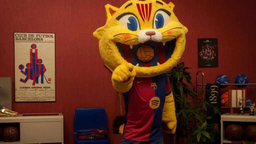 The Barça mascot CAT, a new member of the Blaugrana family
