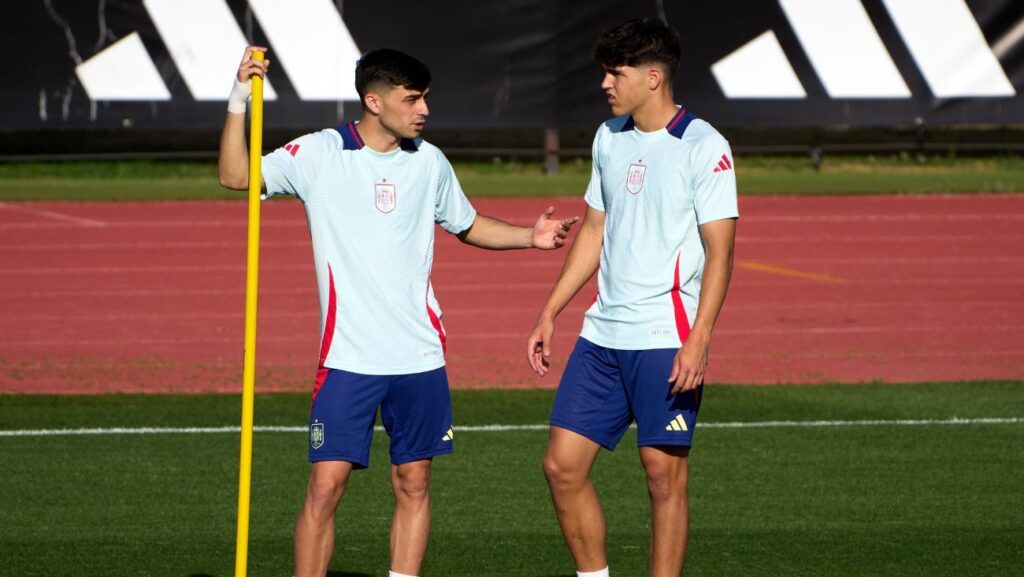 De la Fuente ‘cuts’ one of the Barça players from the Denmark-Spain squad