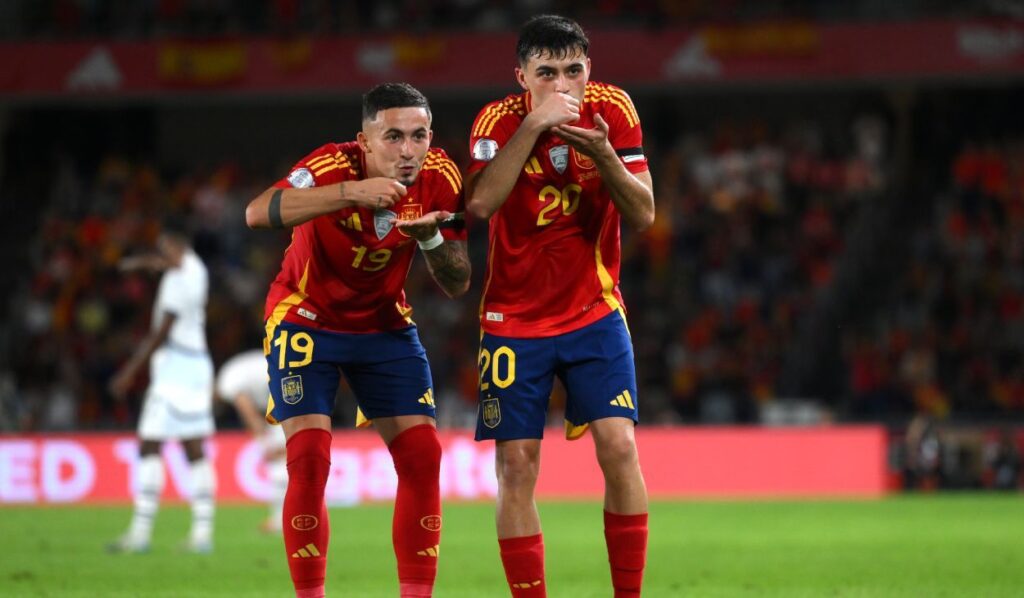 Spain ends the group stage of the Nations League with a victory against Switzerland (3-2)