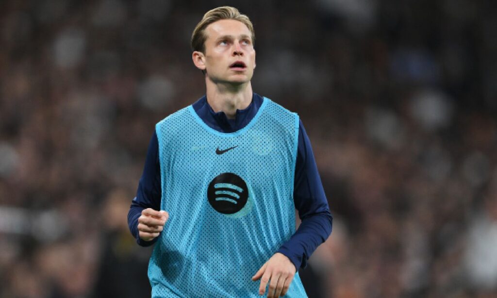 De Jong is not up to the task of wearing the FC Barcelona shirt