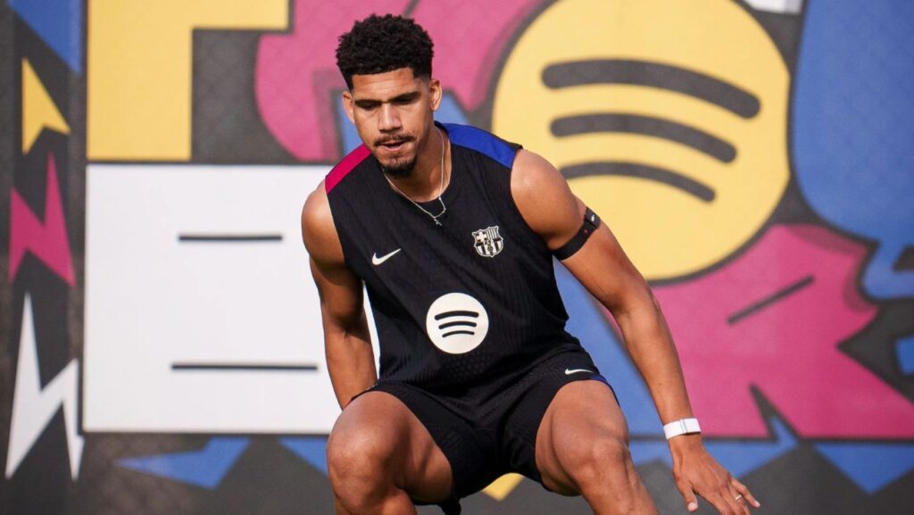 Ronald Araújo took the final step to return to play with FC Barcelona