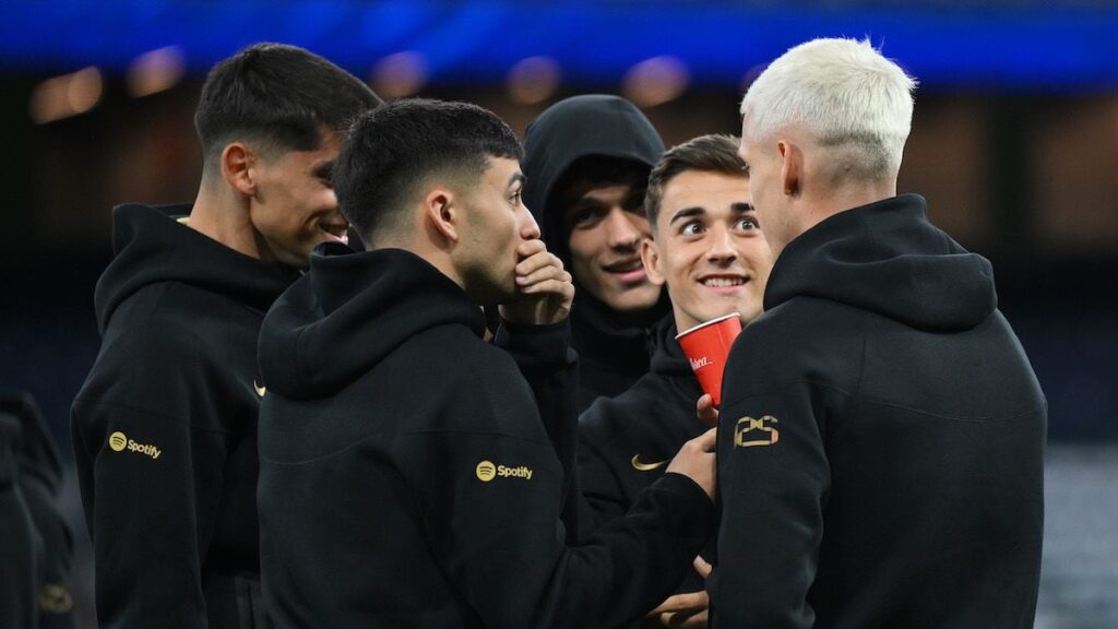 OFFICIAL! FC Barcelona secures the registration of Dani Olmo and Pau Víctor