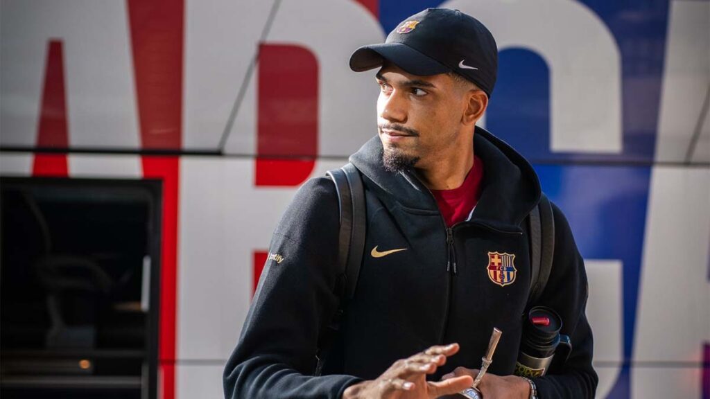 The stance of FC Barcelona and Ronald Araujo regarding his departure in January